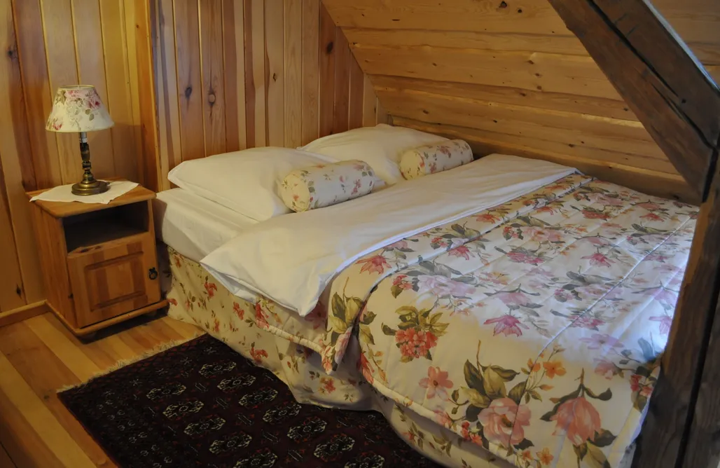 AlohaCamp   Pokój dwuosobowy z łazienką nr 1 1