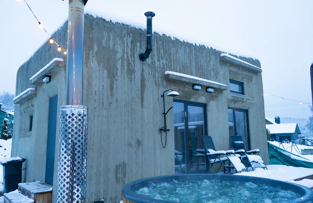 hebergement AlohaCamp Bunkier House Apokalips 1