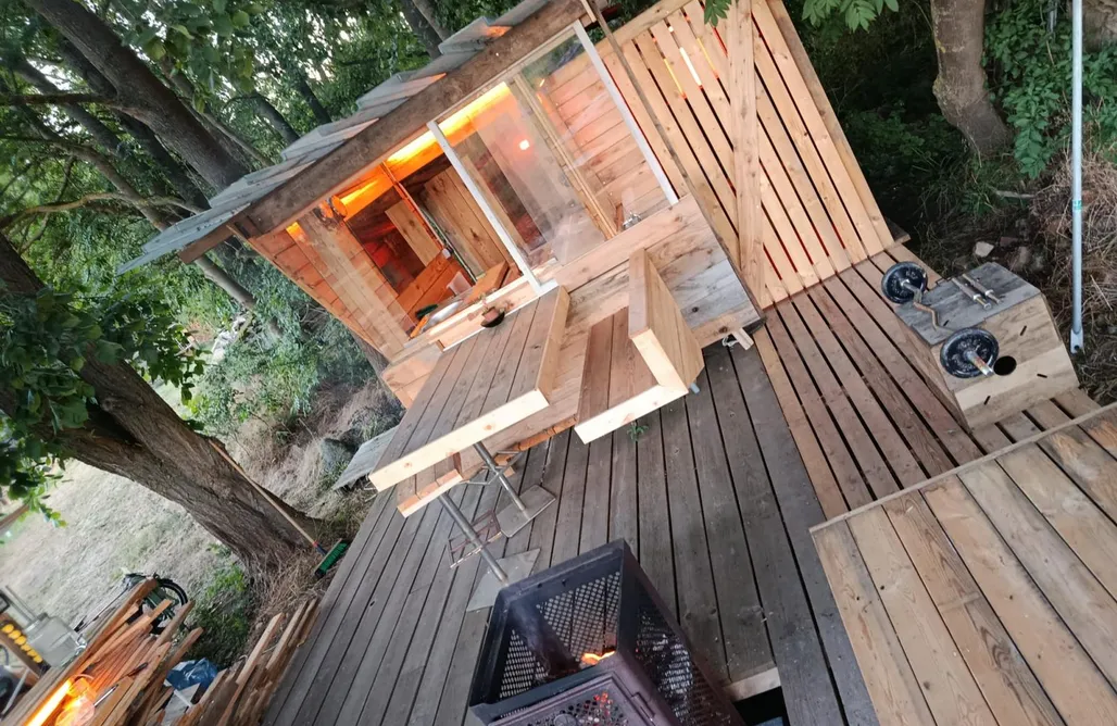 AlohaCamp Tiny House am Waldrand 3