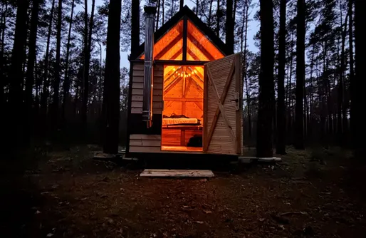 Zdjęcie obiektu Gawra - buschcraftowy domek w lesie