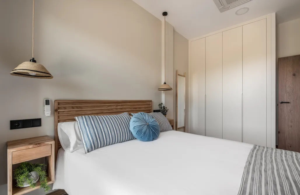 AlohaCamp Two-Bedroom Apartment with Terrace - 202 3