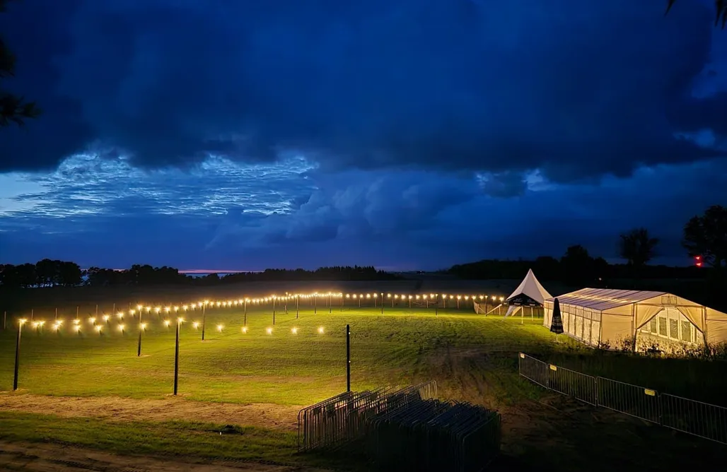 AlohaCamp accommodation Miejsce kamperowe/namiotowe Narusa Leśna Przystań  2