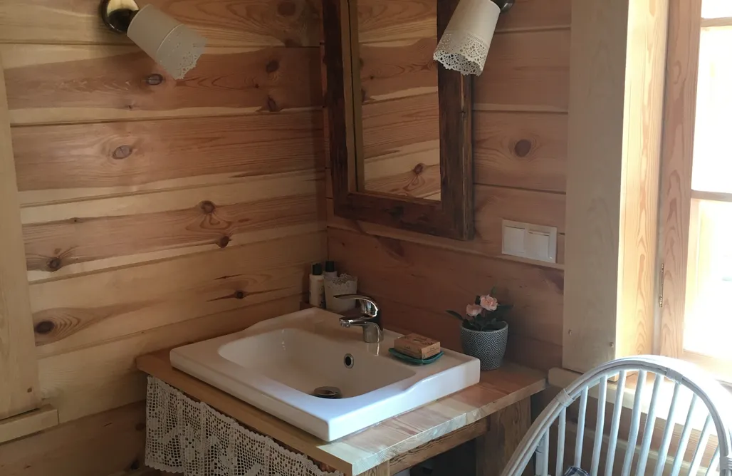 AlohaCamp Chata w Puszczy 4