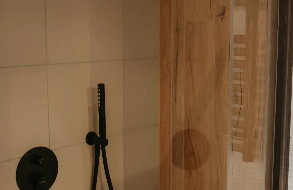 noclegi AlohaCamp Niebieski Domek nad jeziorem Mazurskie Klimaty 1