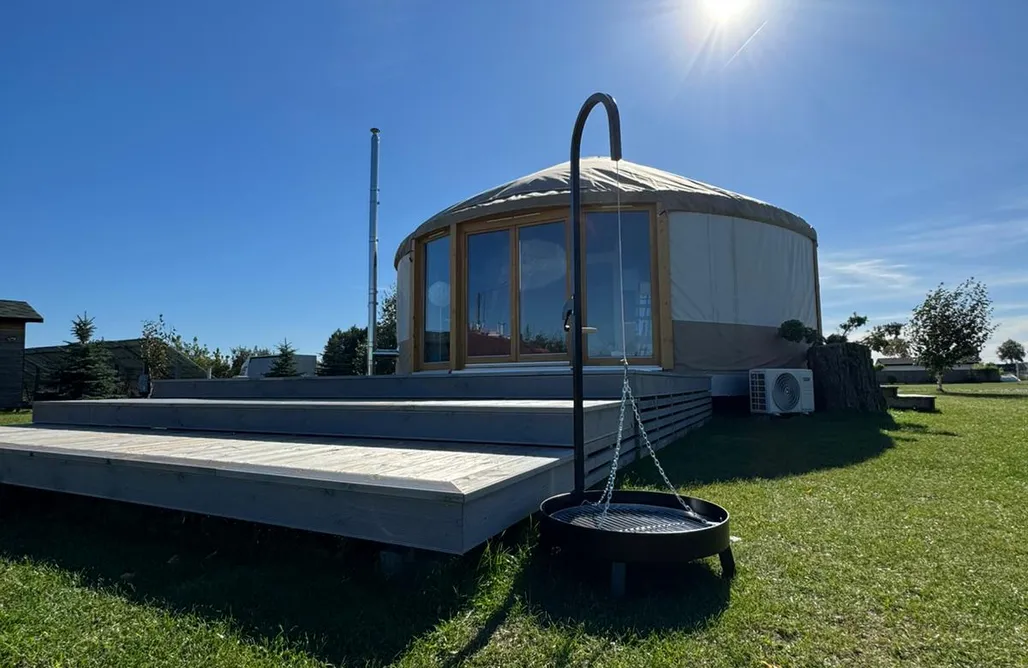 noclegi AlohaCamp Jurta Stokrotka Glamping 2