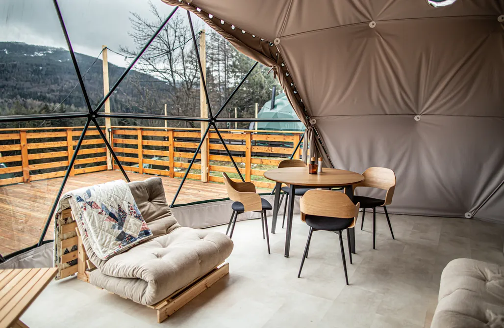 Fajne Miejsca na Wakacje w Polsce Bunny Glamp 1