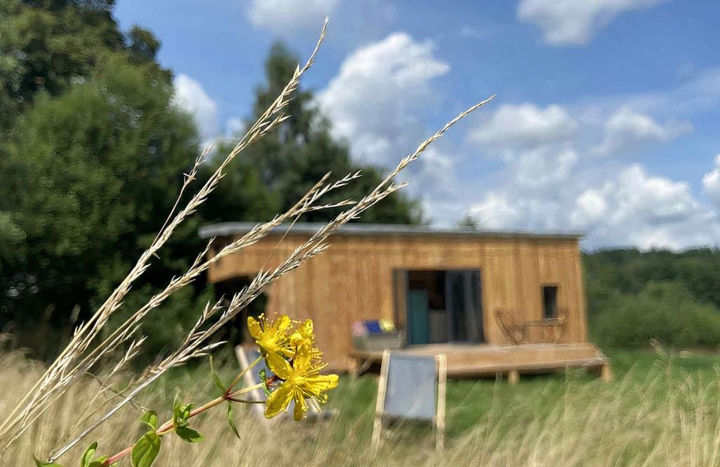 noclegi AlohaCamp Charming Tiny House in the meadow 4