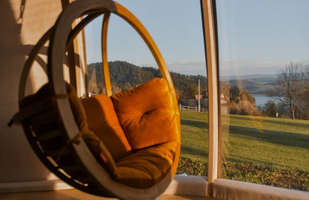 noclegi AlohaCamp Glamping AtmoSphere Czorsztyn z widokiem na Tatry 4
