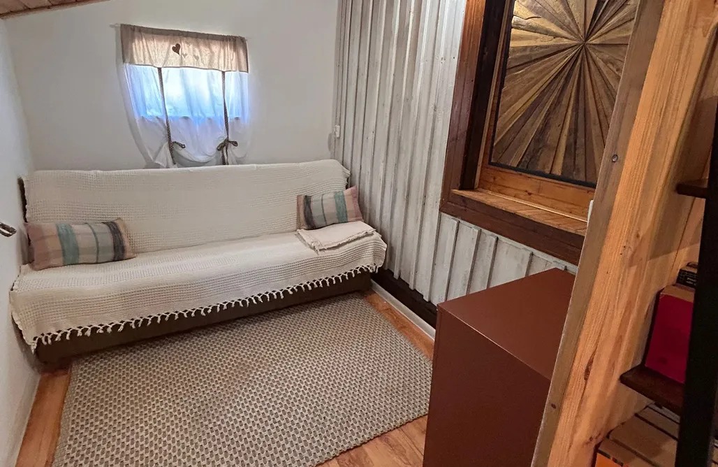 AlohaCamp Klimatyczna 80-letnia chata z duszą – 80 lat historii pośród szumu drzew i ognia w kominku 2