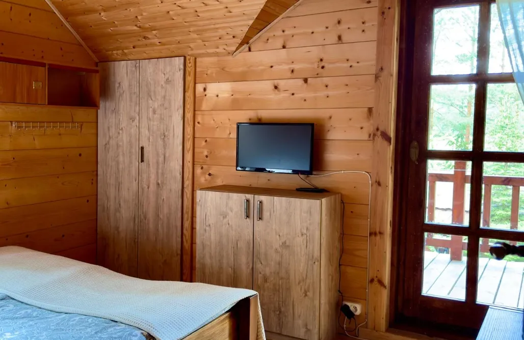 AlohaCamp Three-Bedroom House 3