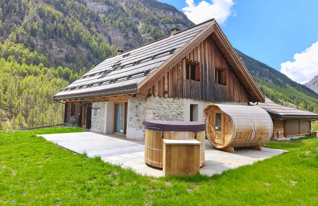 Location Vacances Provence Chalet prestige 14 pers au pied des pistes 2