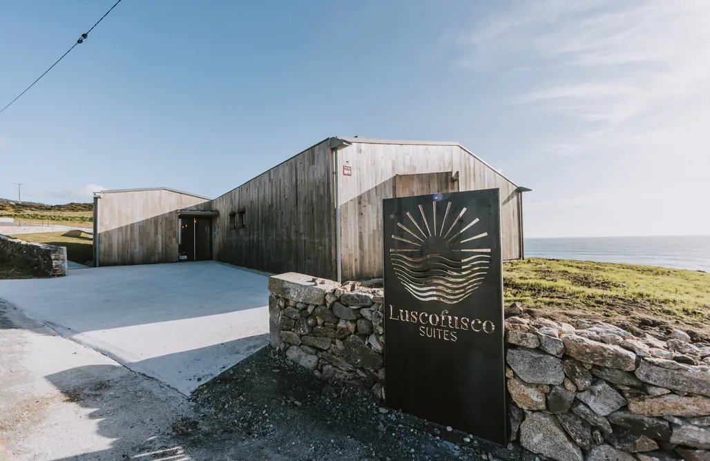 AlohaCamp accommodation Apartamentos Luscofusco Costa da Morte 5