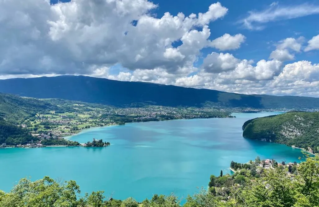 Villa Dijon La Lézardière : maison au bord du Lac d'Annecy 1
