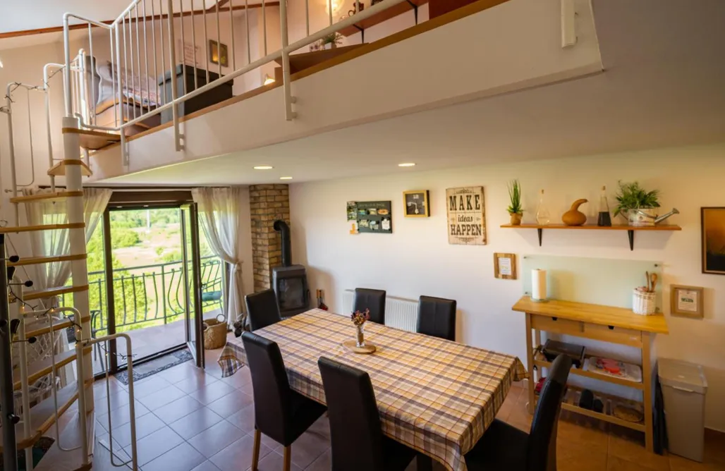 AlohaCamp Trosobni apartman s pogledom 3