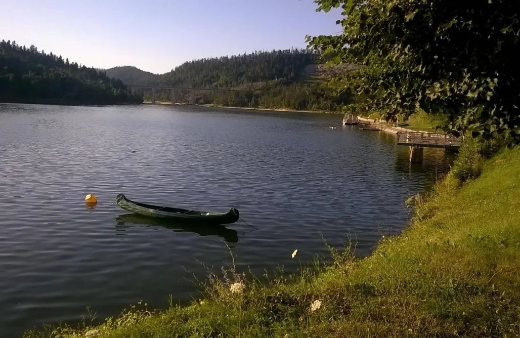 alojamientos AlohaCamp Specious Apartment Manitu in forest countryside 4