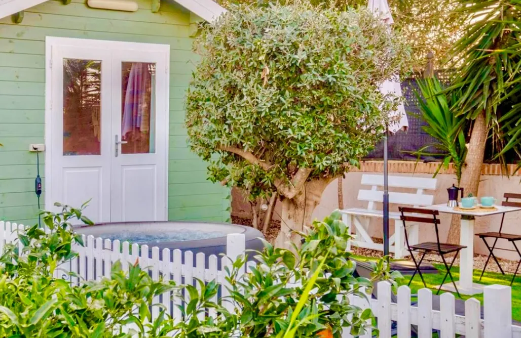 Tiny House Deluxe con jacuzzi AlohaCamp