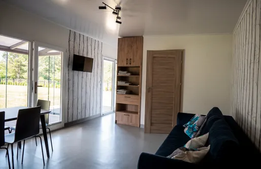 Zdjęcie obiektu Mazuria Park domki, podgrzewany basen, jacuzzi i sauna w cenie
