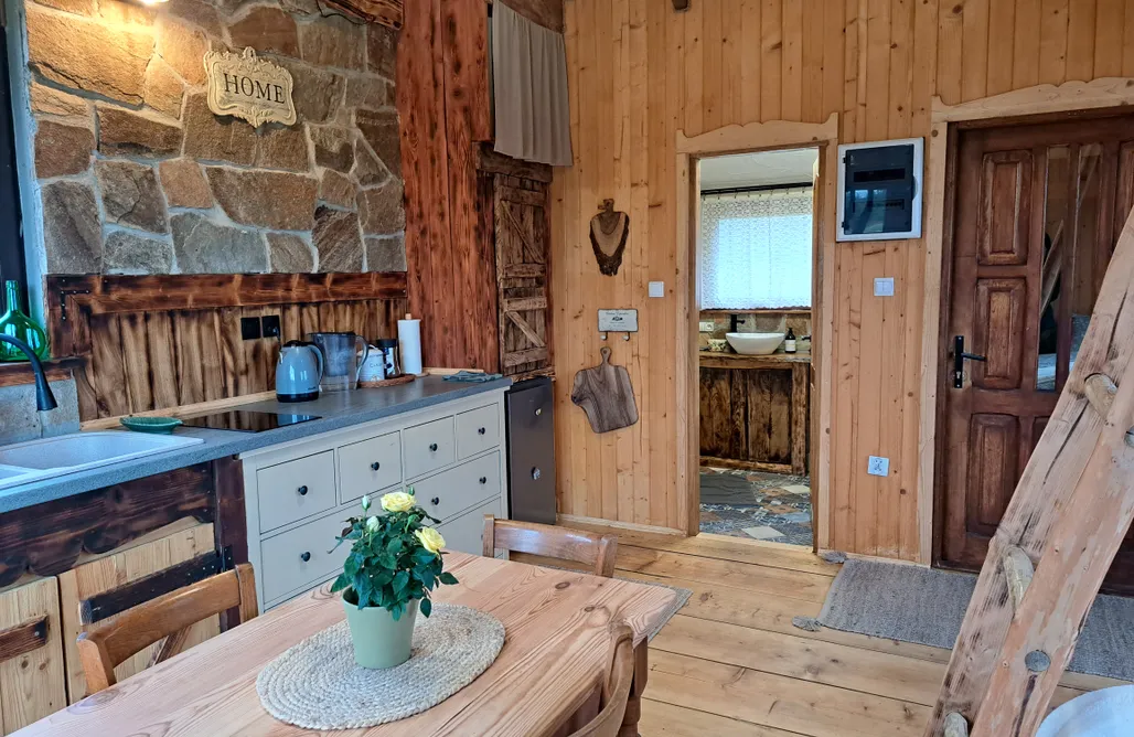 AlohaCamp Mały Domek 4
