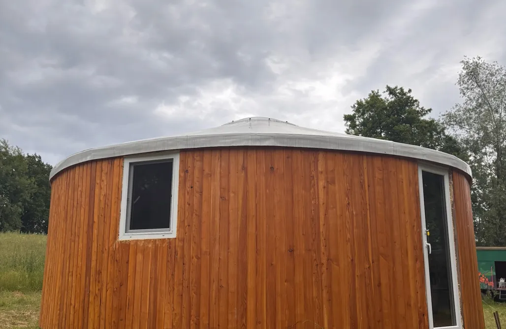 alojamientos AlohaCamp Helagust - jurta 1