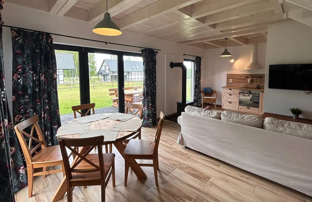 AlohaCamp accommodation Sun & Snow Domki Barkocin 4