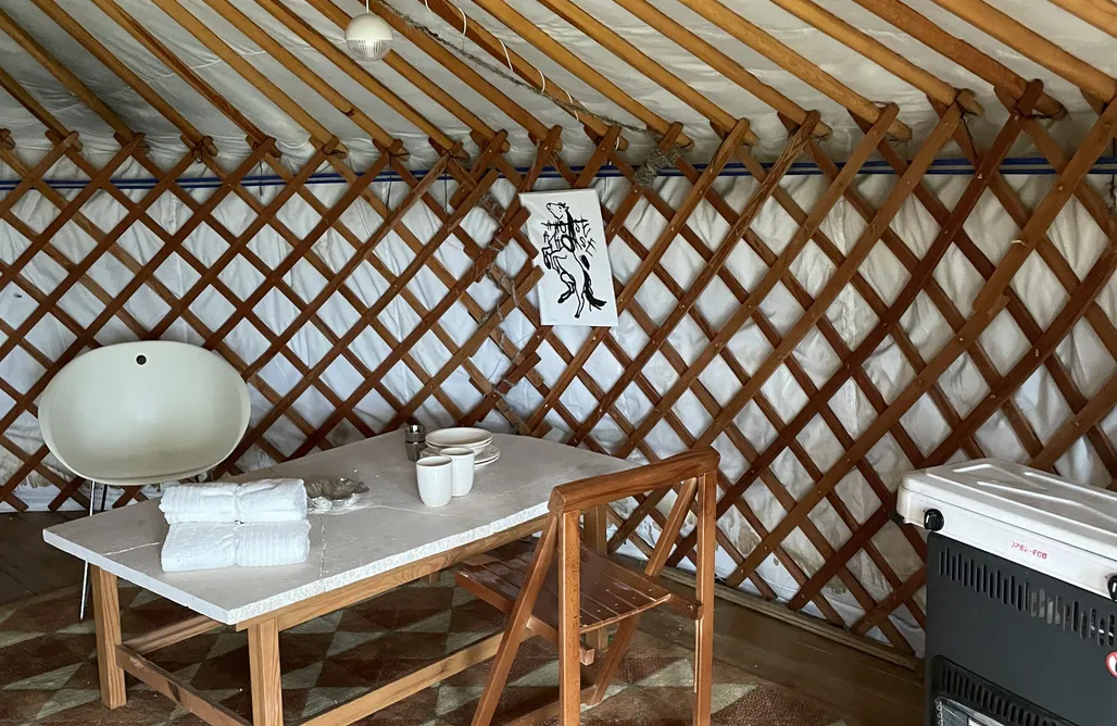 alojamientos AlohaCamp Heaven Can Wait Camping Vallromanes  4