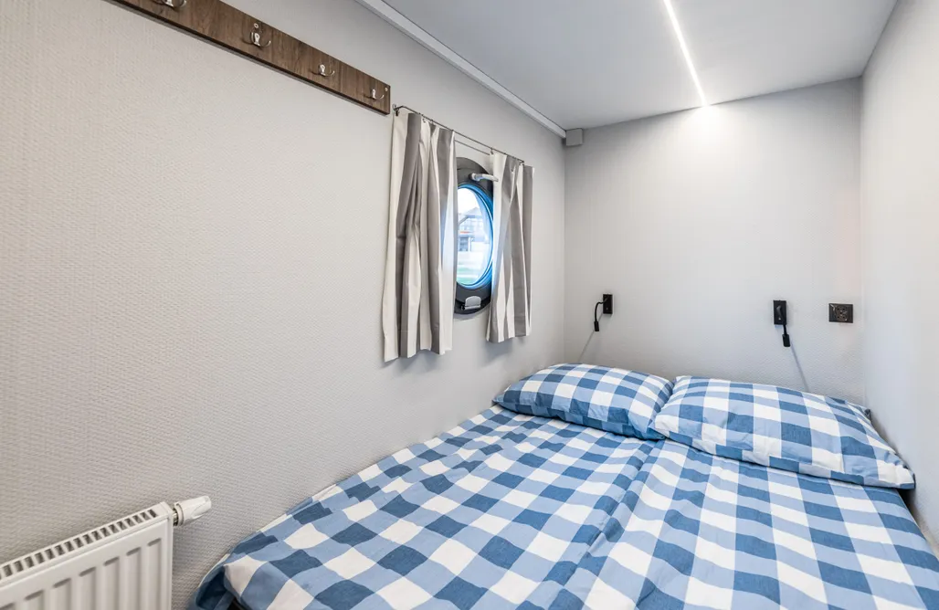 AlohaCamp Domek na wodzie Topiko Czarter 3