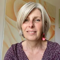 Renata propietario Raj pod 17