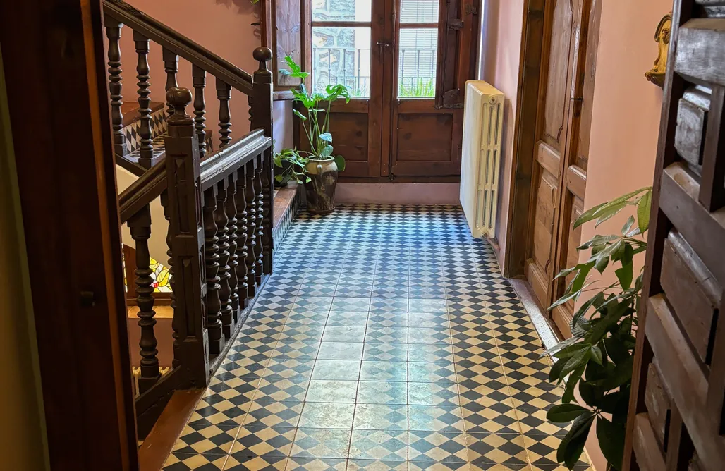 AlohaCamp accommodation Double room @ Stone & Woods Villa 1