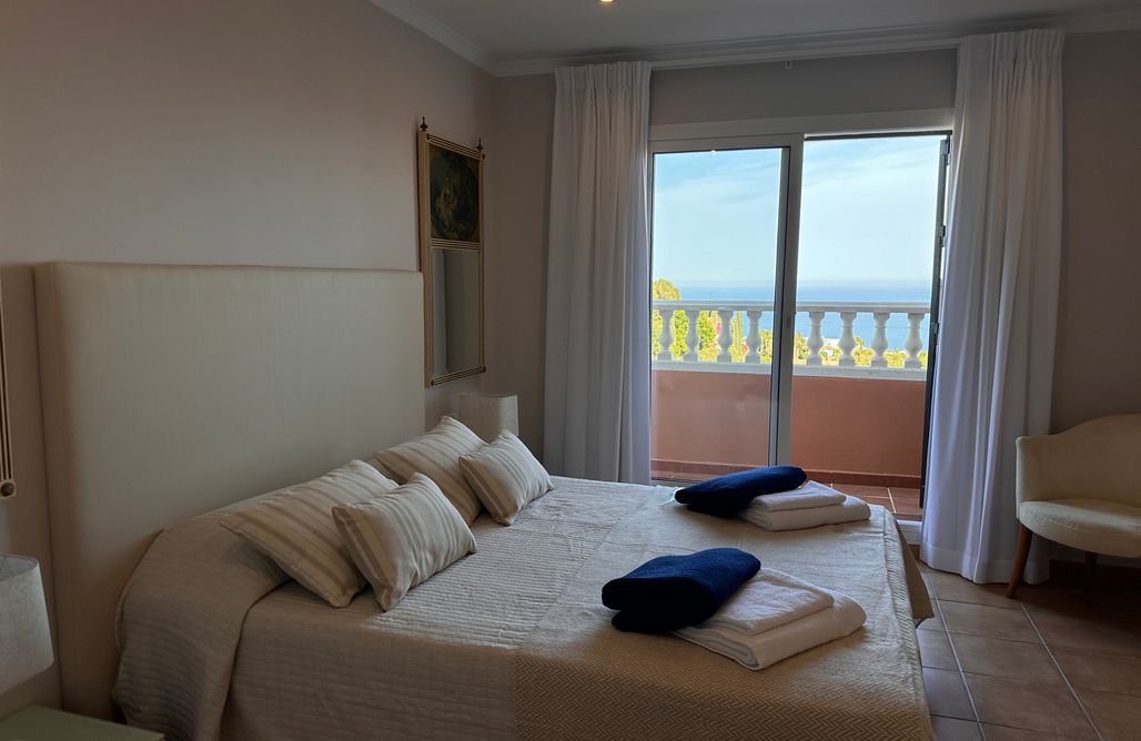 AlohaCamp MalagaSuite Villa Olmedo 4