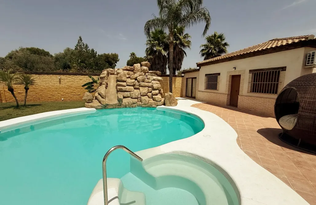 Colosal Sevilla AlohaCamp