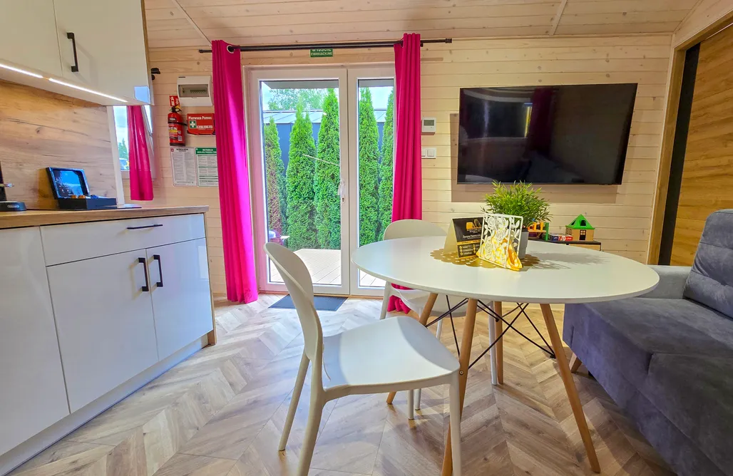 AlohaCamp Domek Exclusive numer 3 4