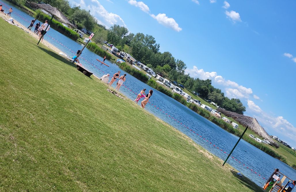 AlohaCamp Miejsce dla kamperów 1