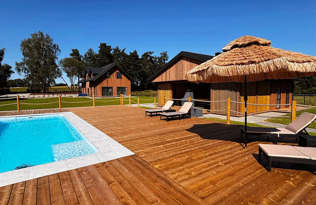 Unterkunft AlohaCamp Mit dem Flusslauf | Häuser mit Pool am Fluss 4