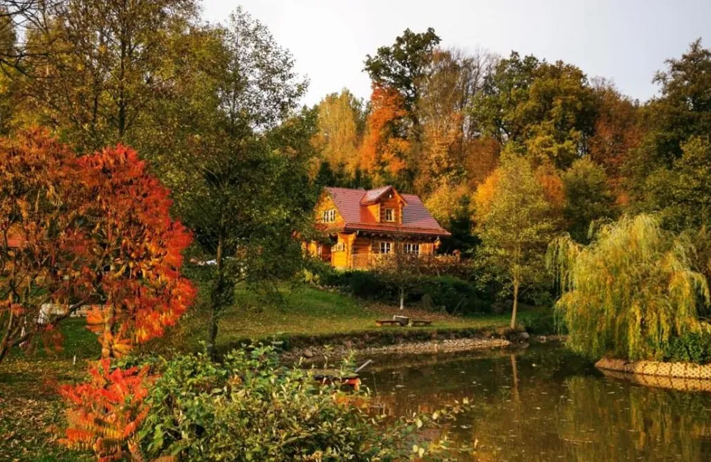 noclegi AlohaCamp Chata Zbychówka
 4