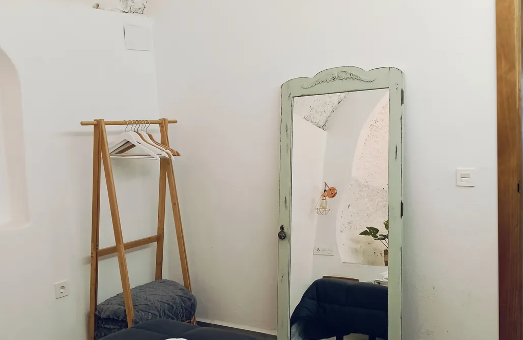 AlohaCamp La Madriguera Eco Caves 3  3