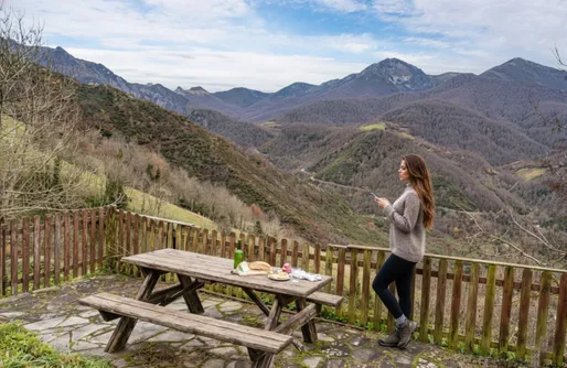 Imagen de La Congosta, encantadora casita de montaña con jacuzzi