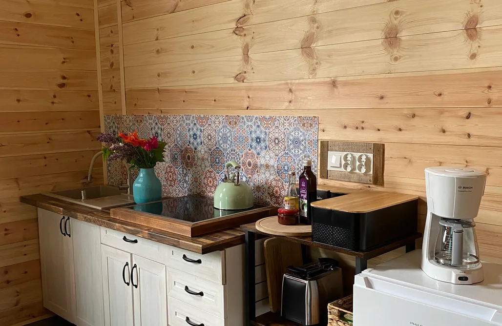 noclegi AlohaCamp Chatka na Wiedźmiej Górce - lawenda i werbena 5