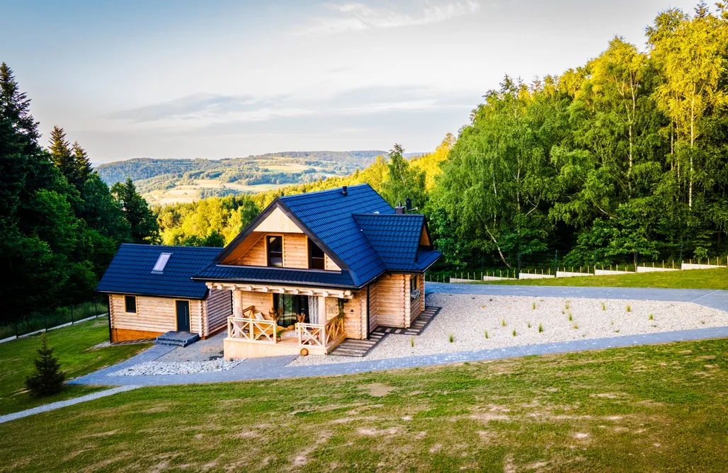 AlohaCamp Chałupy w lesie 1