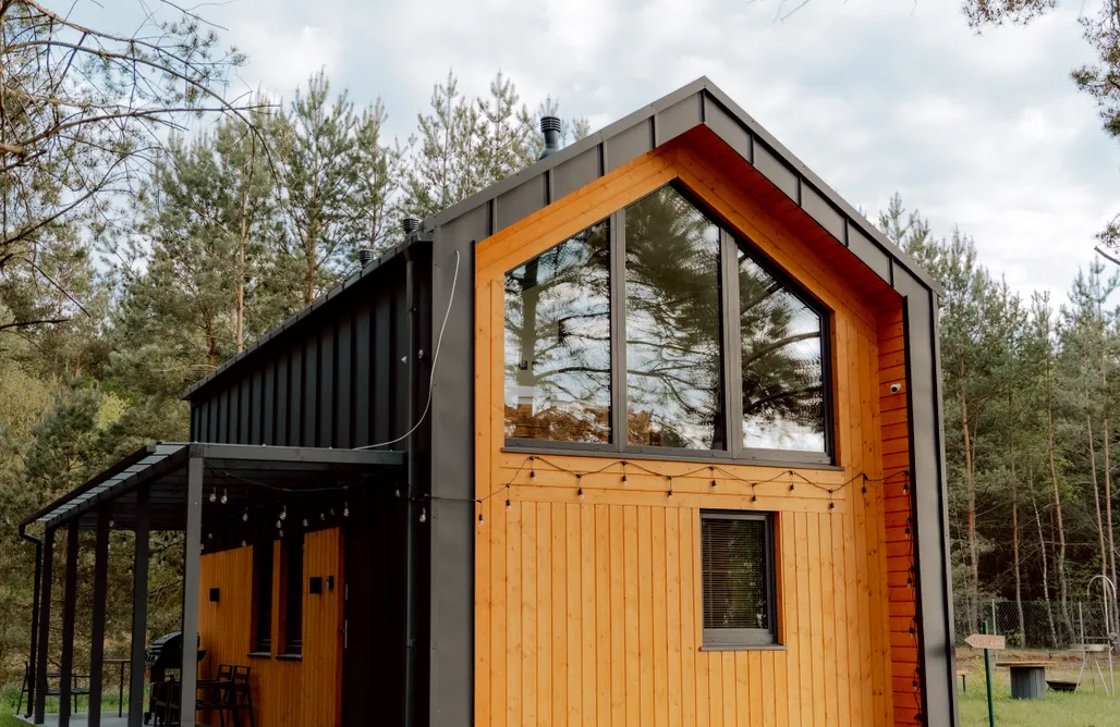 AlohaCamp Chatka, co w lesie szumi (domek z balią) 1