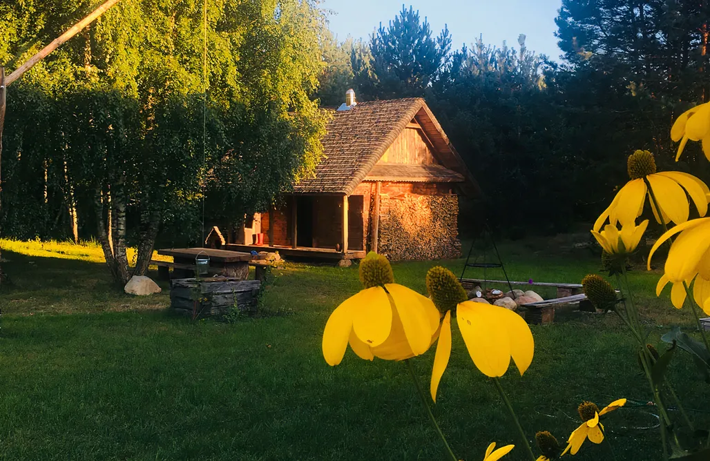 AlohaCamp Chata w Puszczy 1