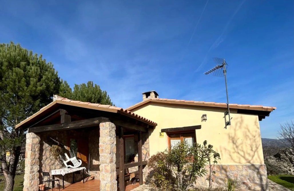 AlohaCamp Rural La Viña Casa Amarilla  1