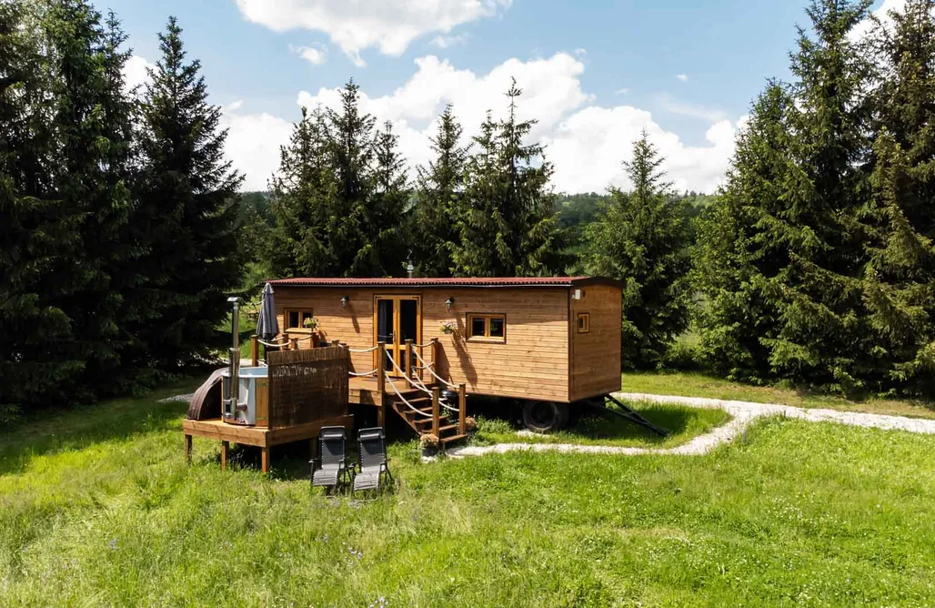 AlohaCamp Gypsy Hill SPA/1 1