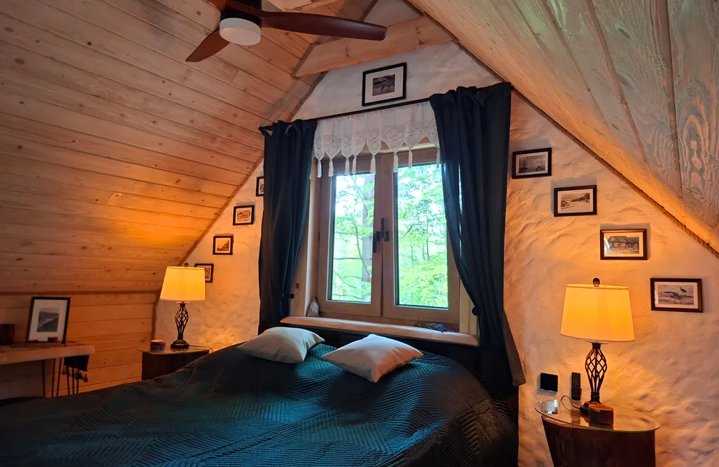 AlohaCamp Woodland House 2  4