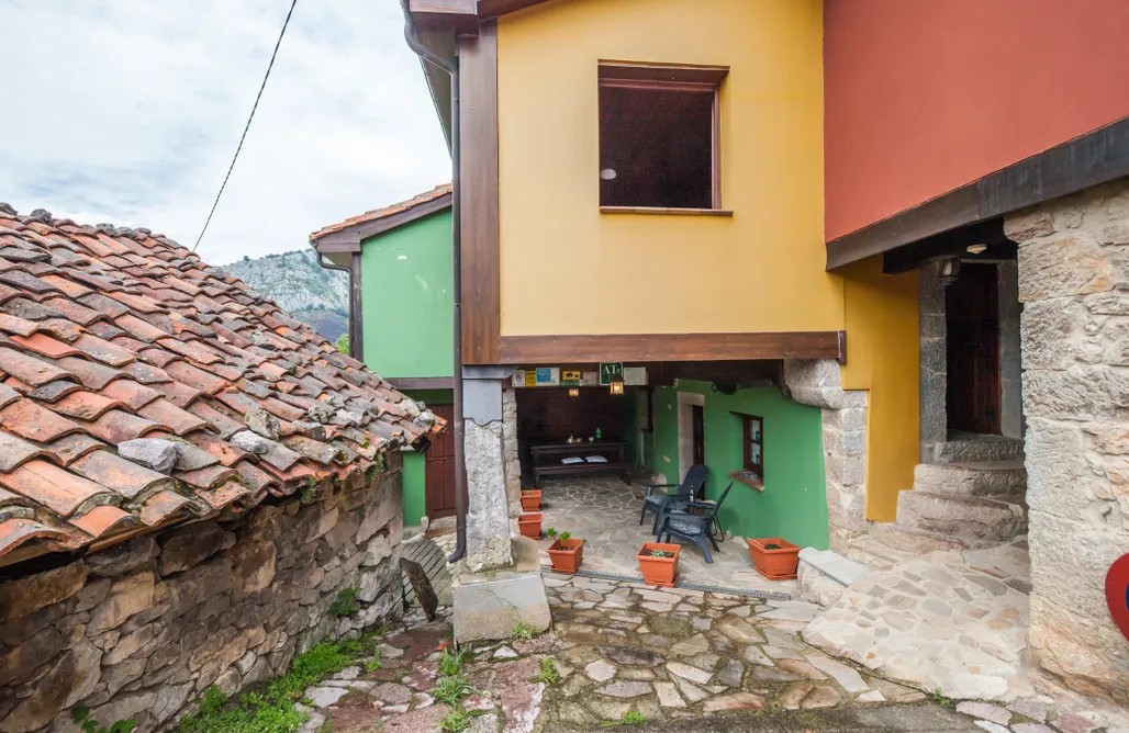 AlohaCamp , encantadora casita de montaña con jacuzzi 1