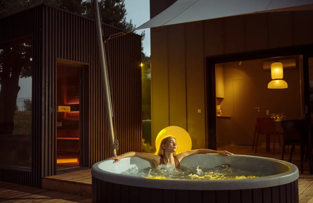 AlohaCamp Dom VIP 08B 2