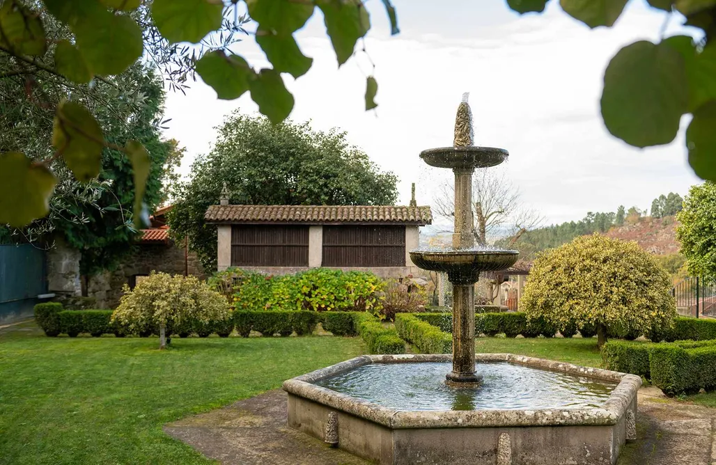 AlohaCamp accommodation Villa Boutique Ourense 4