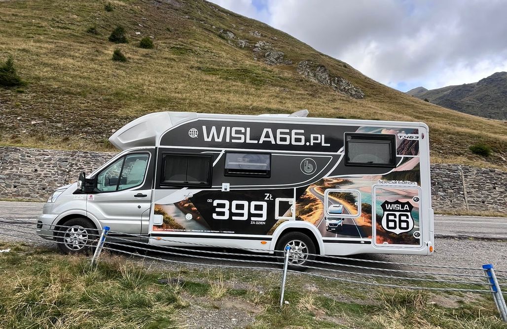 Fajne Miejsca na Wakacje w Polsce Kamper Benimar Tessoro 463 | duży garaż | oddzielny prysznic 3