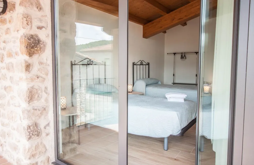 AlohaCamp Cabanya Planella 2