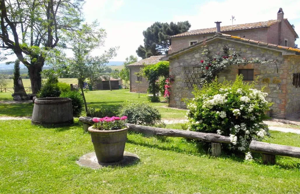 Agriturismo Borgo Santa Maria AlohaCamp