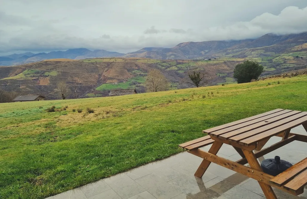 alojamientos AlohaCamp Villa Brenagudina - Cabaña Pasiega con piscina climatizada 5